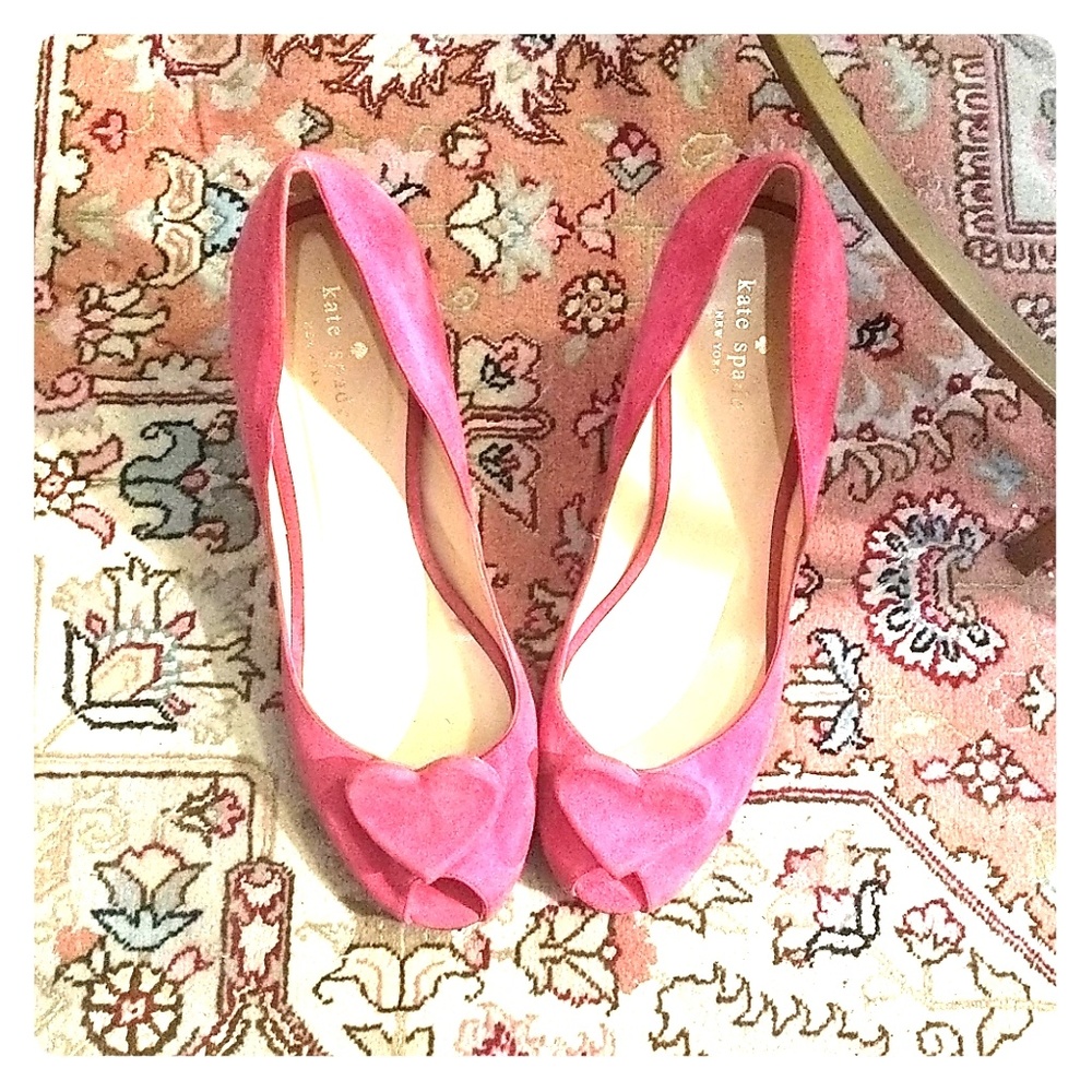 Kate Spade ♥ heart pink suede peep toe pumps